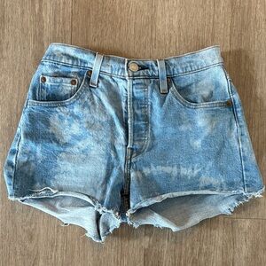 Levi's 501 Acid Wash Blue Denim Shorts Size 25